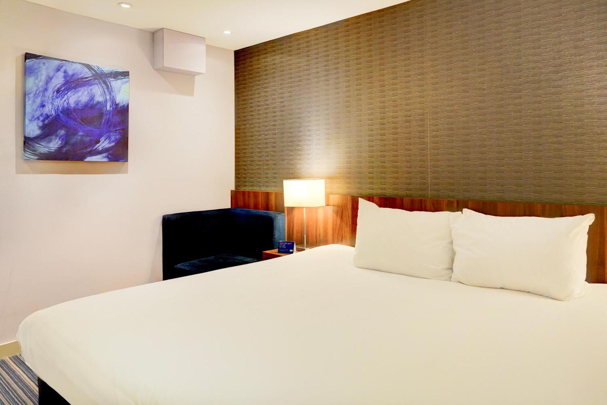 Belvilla Crewe City Centre Hotel Lifestyle Exterior foto