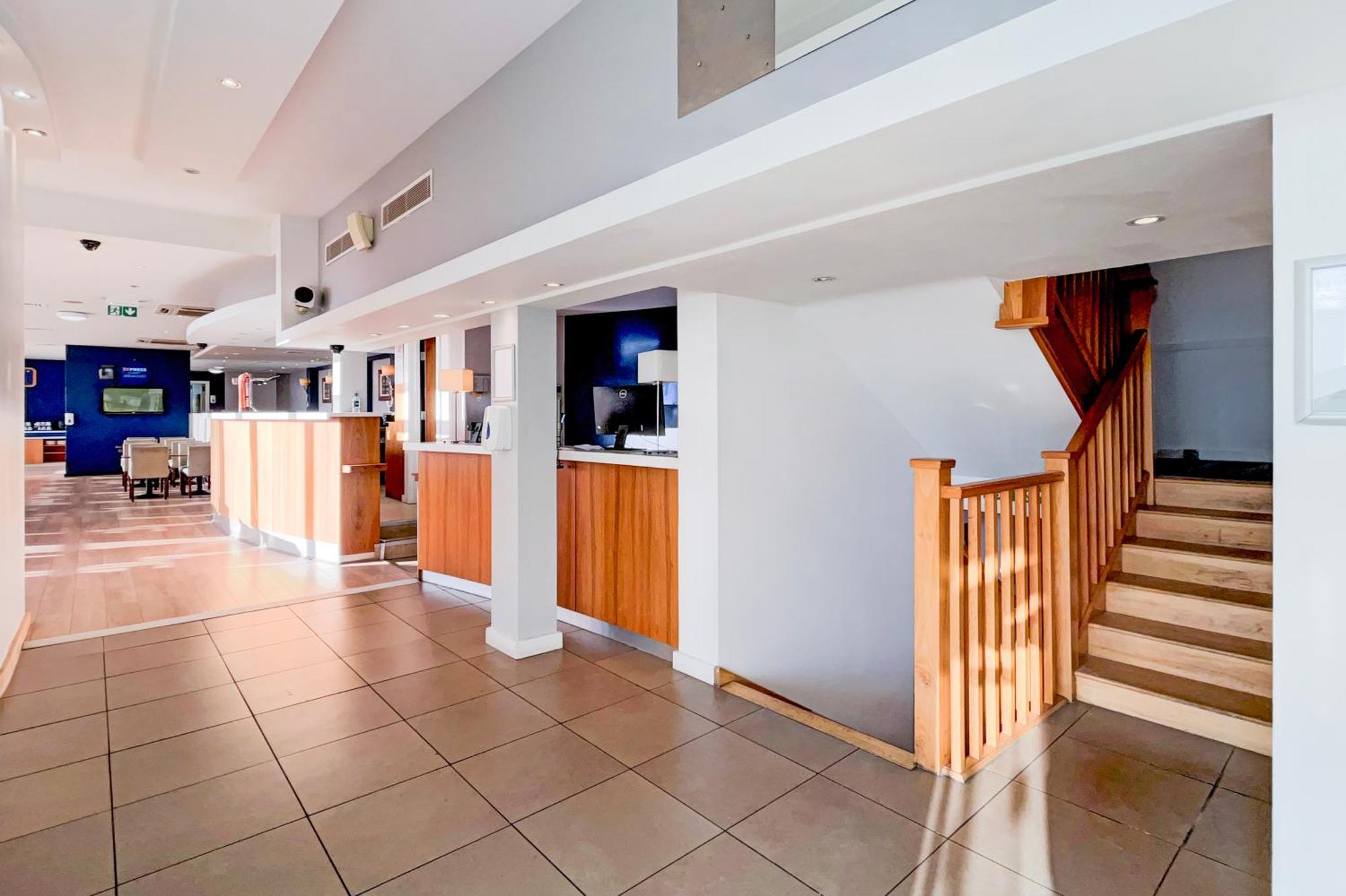 Belvilla Crewe City Centre Hotel Lifestyle Exterior foto